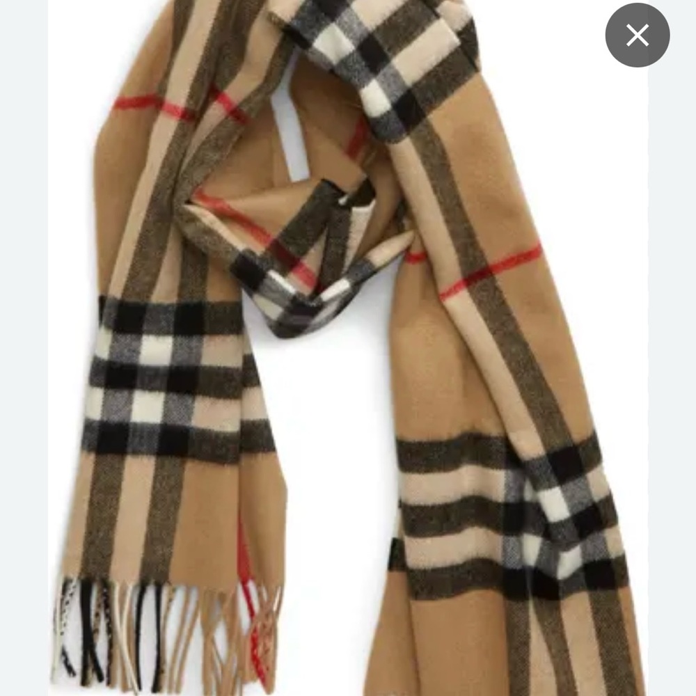 Brand New never worn Authentic Burberry oversized scarf!